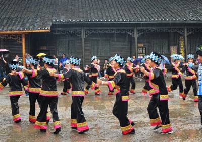 湘西少數(shù)民族苗族的傳統(tǒng)節(jié)日有哪些？